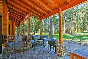 Luxury Lodge: Hot Tub, Snowmobiling & ATV Access!