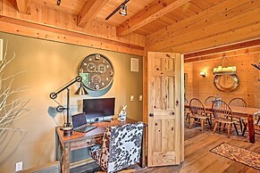 Luxury Lodge: Hot Tub, Snowmobiling & ATV Access!