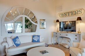 Secluded Riverfront Home w/ Dock Under Mossy Oaks