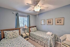 Hilton Head Condo: Beach Supplies, Walk to Shore!
