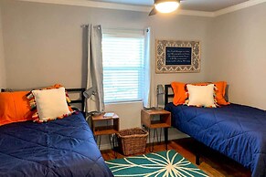 Dock & Fire Pit: Lakefront Cedar Creek Home!