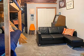 Dock & Fire Pit: Lakefront Cedar Creek Home!