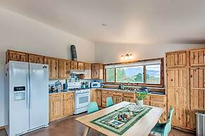 El Prado Duplex w/ Deck + Grill - 4 Mi to Town!