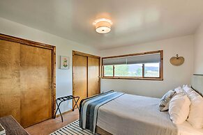 El Prado Duplex w/ Deck + Grill - 4 Mi to Town!