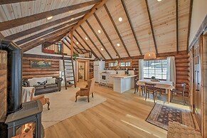 Serene Kootenai Cabin - 3 Mi to Dtwn & River!