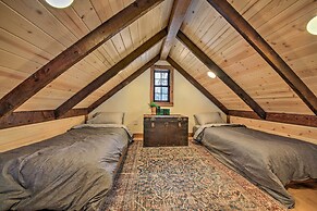 Serene Kootenai Cabin - 3 Mi to Dtwn & River!