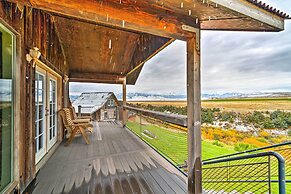 'dreamswest' Ennis Studio w/ Deck & Stunning Views
