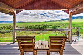 'dreamswest' Ennis Studio w/ Deck & Stunning Views