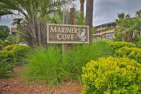 Charming Condo w/ Pool Access - Walk to Beach