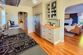 Half-mi to Riverwalk: Midtown Reno Oasis!