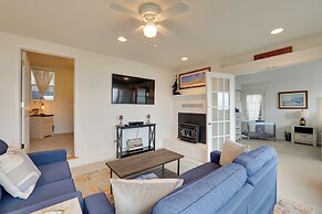 Chic Port Angeles Home w/ Oceanfront Balcony!