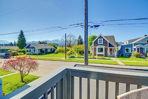 Chic Port Angeles Home w/ Oceanfront Balcony!