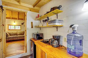 Secluded Tallassee Cabin w/ Fire Pit & Porch!