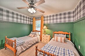 Lakefront Anderson Paradise: Dock, Fire Pit!