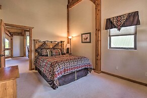 Grand Angel Fire Retreat w/ Hot Tub & Fire Pit!