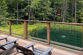 Newly Built Cabin w/ Hot Tub - 16 Mi to Stowe Mtn!