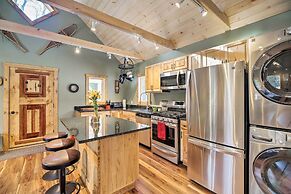 Newly Built Cabin w/ Hot Tub - 16 Mi to Stowe Mtn!