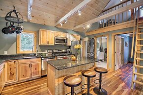 Newly Built Cabin w/ Hot Tub - 16 Mi to Stowe Mtn!