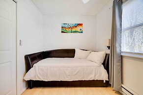 Community Perks & Deck: Charming Poconos Home!