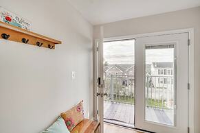 Epic Brunswick Apartment With Deck!