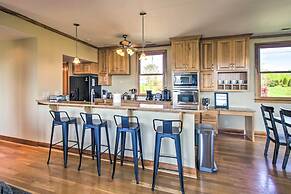 Spacious Lexington Home w/ Breathtaking Views