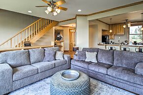 Spacious Lexington Home w/ Breathtaking Views