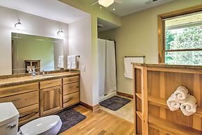 Spacious Lexington Home w/ Breathtaking Views