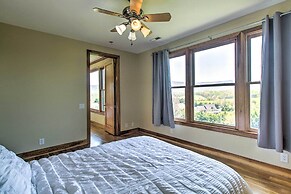 Spacious Lexington Home w/ Breathtaking Views