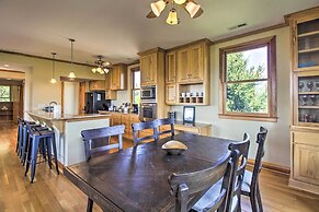 Spacious Lexington Home w/ Breathtaking Views