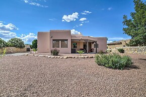 Rustic Las Cruces Escape - 2 Mi to Nmsu!