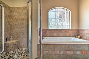 Rustic Las Cruces Escape - 2 Mi to Nmsu!