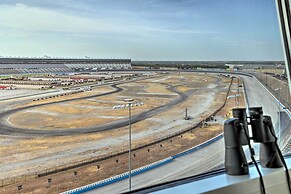 Shop & Dine: Fort Worth Condo w/ Racetrack Views!