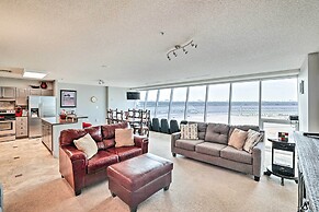 Shop & Dine: Fort Worth Condo w/ Racetrack Views!