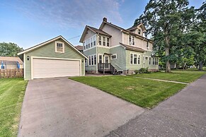 Elegant Superior Getaway < 2 Mi to Downtown!