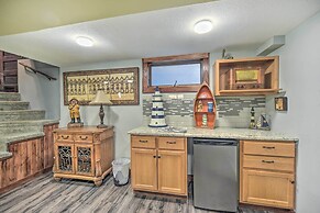 Elegant Superior Getaway < 2 Mi to Downtown!
