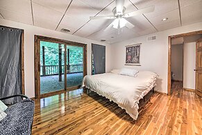 Woodsy Home w/ View, 1 Mi to Lake Shelbyville