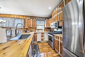 Woodsy Home w/ View, 1 Mi to Lake Shelbyville