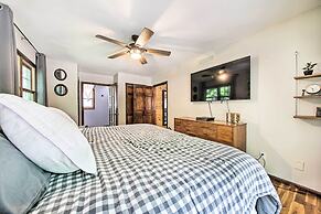 Woodsy Home w/ View, 1 Mi to Lake Shelbyville