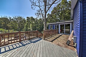 Woodsy Home w/ View, 1 Mi to Lake Shelbyville