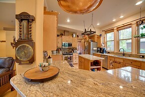 'moose Lodge' Cabin w/ Entertainment Gazebo!