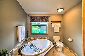 'moose Lodge' Cabin w/ Entertainment Gazebo!