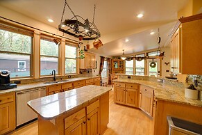 'moose Lodge' Cabin w/ Entertainment Gazebo!