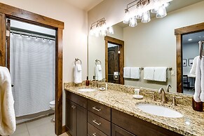 Spacious Home w/ Mtn View < 6 Mi to Park City!