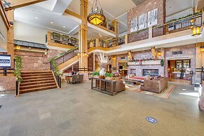 Ski-in/ski-out Park City Condo: Fireplace & View!