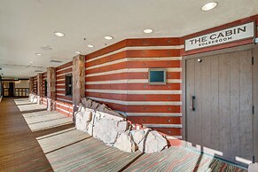 Ski-in/ski-out Park City Condo: Fireplace & View!