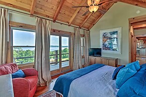 Luxury Family Retreat - Greers Ferry Lake!