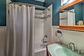 Luxury Family Retreat - Greers Ferry Lake!