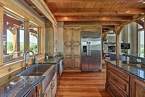 Luxury Family Retreat - Greers Ferry Lake!
