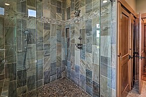 Luxury Family Retreat - Greers Ferry Lake!