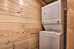Pigeon Forge Cabin w/ Hot Tub: 1 Mi to Parkway